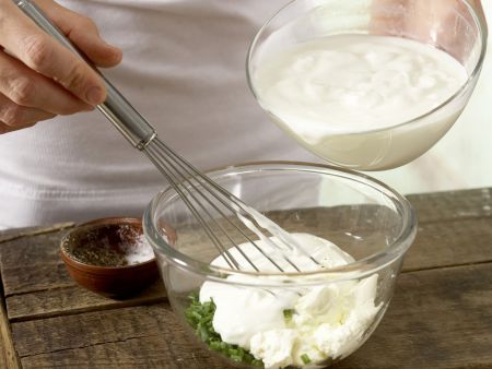 Hefeküchlein mit Salat Zubereitung Schritt 14 Hefeküchlein mit Salat Zubereitung Schritt 14