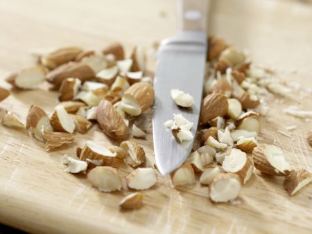 Heiße Mandelmilch Zubereitung Schritt 1 Heiße Mandelmilch Zubereitung Schritt 1