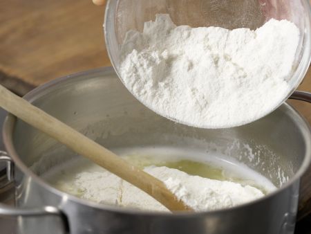 Himbeerstreifen mit Quarkcreme Zubereitung Schritt 1 Himbeerstreifen mit Quarkcreme Zubereitung Schritt 1
