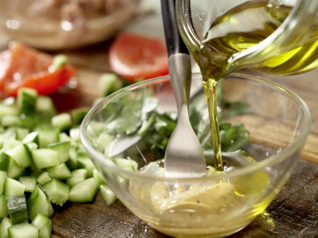 Italienischer Bohnen-Thunfisch-Salat Zubereitung Schritt 5 Italienischer Bohnen-Thunfisch-Salat Zubereitung Schritt 5