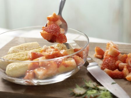 Joghurt-Quark-Schichtspeise Zubereitung Schritt 2 Joghurt-Quark-Schichtspeise Zubereitung Schritt 2