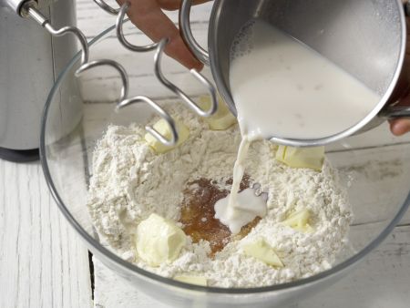 Johannisbeer-Bananen-Hörnchen Zubereitung Schritt 3 Johannisbeer-Bananen-Hörnchen Zubereitung Schritt 3