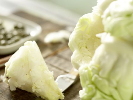 Kalbfleisch-Kohlrouladen – smarter Zubereitung Schritt 1 Kalbfleisch-Kohlrouladen – smarter Zubereitung Schritt 1