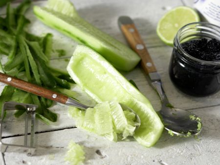 Kalte Avocado-Gurken-Suppe Zubereitung Schritt 6 Kalte Avocado-Gurken-Suppe Zubereitung Schritt 6