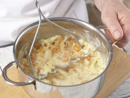 Karpfenfilet mit Karamelltrauben Zubereitung Schritt 11 Karpfenfilet mit Karamelltrauben Zubereitung Schritt 11