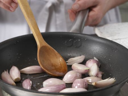 Karpfenfilet mit Karamelltrauben Zubereitung Schritt 6 Karpfenfilet mit Karamelltrauben Zubereitung Schritt 6