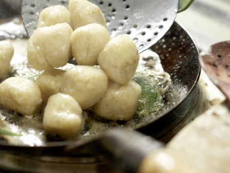 Kartoffel-Gnocchi Zubereitung Schritt 11 Kartoffel-Gnocchi Zubereitung Schritt 11