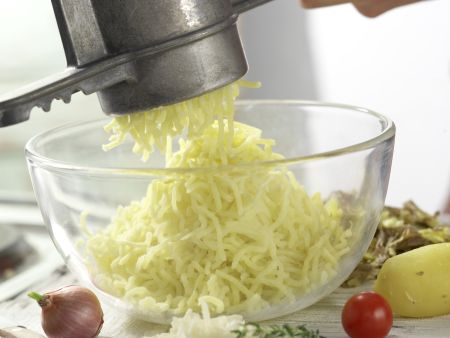 Kartoffel-Ravioli Zubereitung Schritt 4 Kartoffel-Ravioli Zubereitung Schritt 4