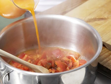 Kartoffeln in Paprika-Rahmsauce Zubereitung Schritt 3 Kartoffeln in Paprika-Rahmsauce Zubereitung Schritt 3