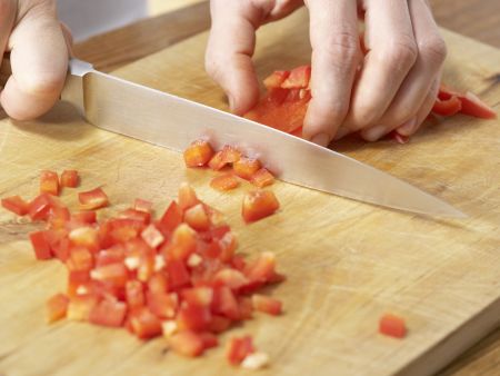 Kartoffeln in Paprika-Rahmsauce Zubereitung Schritt 6 Kartoffeln in Paprika-Rahmsauce Zubereitung Schritt 6
