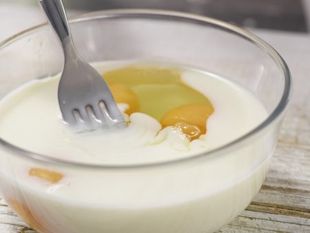 Kirsch-Baiser-Torte Zubereitung Schritt 3 Kirsch-Baiser-Torte Zubereitung Schritt 3