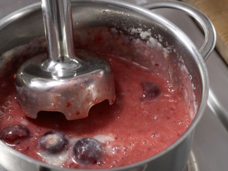 Kirschbrei mit Getreideflocken Zubereitung Schritt 3 Kirschbrei mit Getreideflocken Zubereitung Schritt 3
