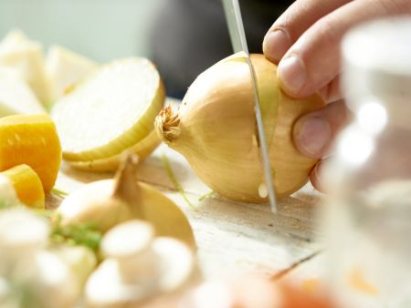 Klassische Gemüsebrühe Zubereitung Schritt 3 Klassische Gemüsebrühe Zubereitung Schritt 3