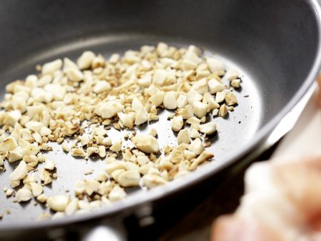 Knoblauchsuppe Zubereitung Schritt 11 Knoblauchsuppe Zubereitung Schritt 11
