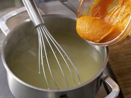 Krabbensuppe mit Erbsen Zubereitung Schritt 6 Krabbensuppe mit Erbsen Zubereitung Schritt 6