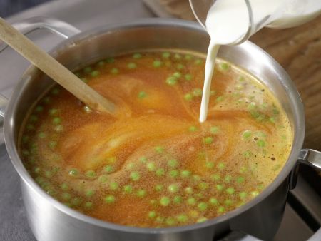 Krabbensuppe mit Erbsen Zubereitung Schritt 8 Krabbensuppe mit Erbsen Zubereitung Schritt 8