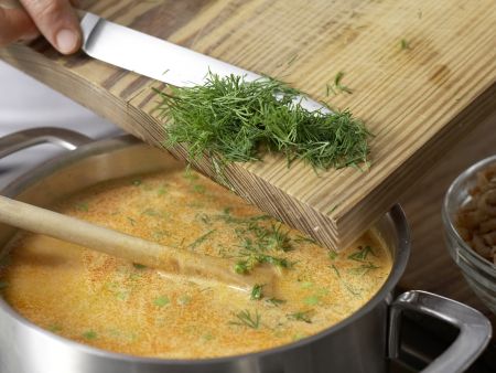 Krabbensuppe mit Erbsen Zubereitung Schritt 9 Krabbensuppe mit Erbsen Zubereitung Schritt 9