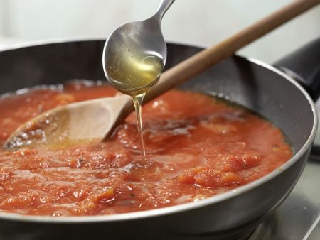Kürbis-Gnocchi mit Tomatensauce Zubereitung Schritt 2 Kürbis-Gnocchi mit Tomatensauce Zubereitung Schritt 2