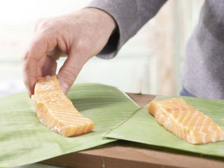 Lachs im Bananenblatt Zubereitung Schritt 5 Lachs im Bananenblatt Zubereitung Schritt 5