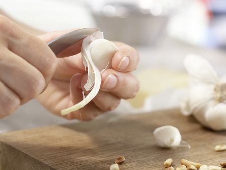 Leichtes Pesto Zubereitung Schritt 2 Leichtes Pesto Zubereitung Schritt 2