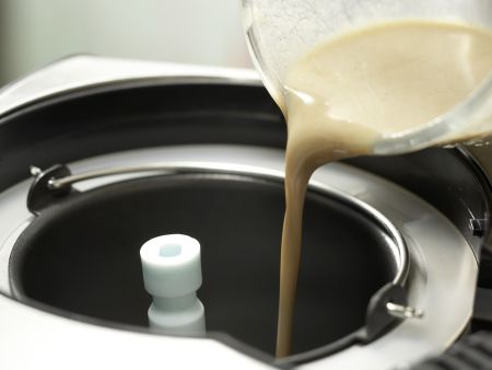 Mandelmilch-Eis Zubereitung Schritt 4 Mandelmilch-Eis Zubereitung Schritt 4