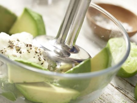 Marinierte Austern auf Avocadocreme Zubereitung Schritt 6 Marinierte Austern auf Avocadocreme Zubereitung Schritt 6
