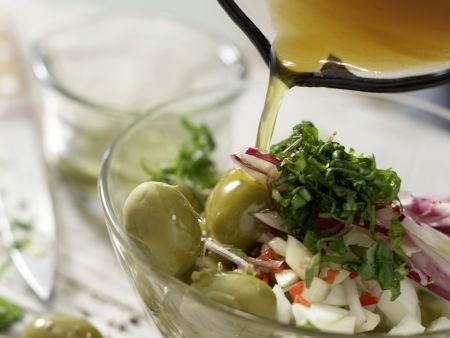 Marinierte Fenchel-Oliven Zubereitung Schritt 7 Marinierte Fenchel-Oliven Zubereitung Schritt 7