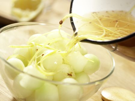 Marinierte Melonenkugeln Zubereitung Schritt 8 Marinierte Melonenkugeln Zubereitung Schritt 8