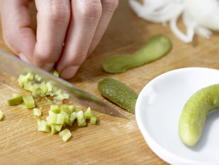 Matjes nach Hausfrauenart – smarter Zubereitung Schritt 2 Matjes nach Hausfrauenart – smarter Zubereitung Schritt 2
