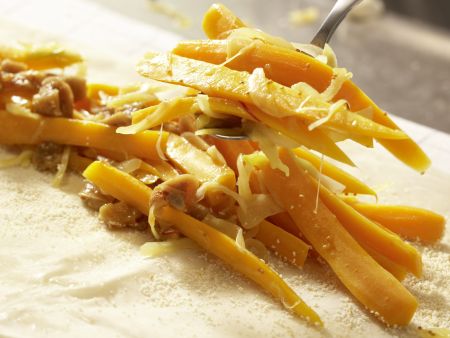 Möhrenstrudel Zubereitung Schritt 9 Möhrenstrudel Zubereitung Schritt 9