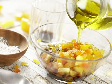 Mosaik von geröstetem Paprika Zubereitung Schritt 10 Mosaik von geröstetem Paprika Zubereitung Schritt 10