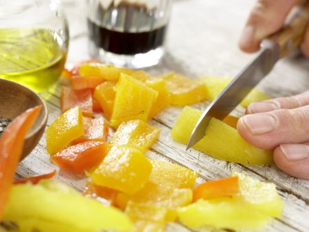 Mosaik von geröstetem Paprika Zubereitung Schritt 8 Mosaik von geröstetem Paprika Zubereitung Schritt 8