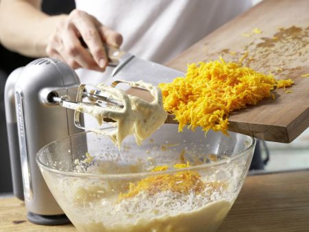 Muffins mit Kürbis und Nüssen Zubereitung Schritt 5 Muffins mit Kürbis und Nüssen Zubereitung Schritt 5