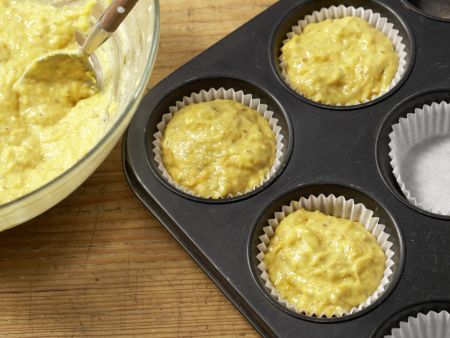Muffins mit Kürbis und Nüssen Zubereitung Schritt 6 Muffins mit Kürbis und Nüssen Zubereitung Schritt 6