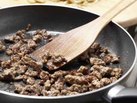 Nudelpfanne mit Sprossen und Ei Zubereitung Schritt 9 Nudelpfanne mit Sprossen und Ei Zubereitung Schritt 9