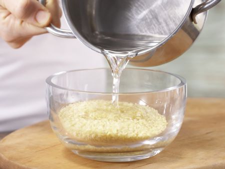 Orangen-Bulgur Zubereitung Schritt 1 Orangen-Bulgur Zubereitung Schritt 1