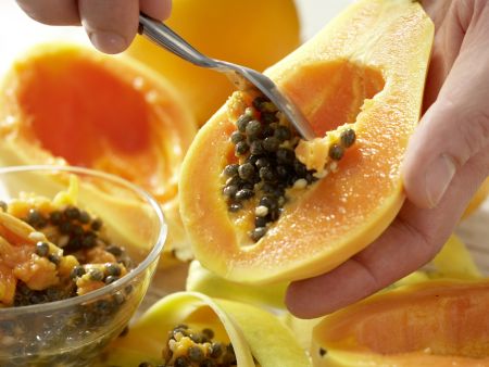 Papaya-Orangen-Marmelade Zubereitung Schritt 1 Papaya-Orangen-Marmelade Zubereitung Schritt 1