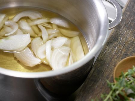 Paprika-Wirsing-Gemüse Zubereitung Schritt 4 Paprika-Wirsing-Gemüse Zubereitung Schritt 4