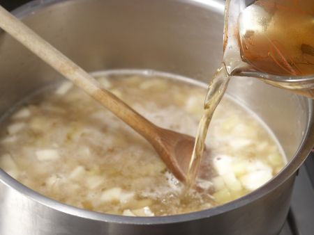 Petersilien-Pastinaken-Suppe Zubereitung Schritt 4 Petersilien-Pastinaken-Suppe Zubereitung Schritt 4