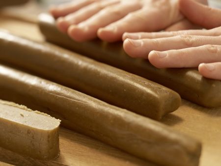 Pfeffernüsse Zubereitung Schritt 4 Pfeffernüsse Zubereitung Schritt 4