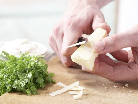 Pizza mit grünem Spargel Zubereitung Schritt 7 Pizza mit grünem Spargel Zubereitung Schritt 7