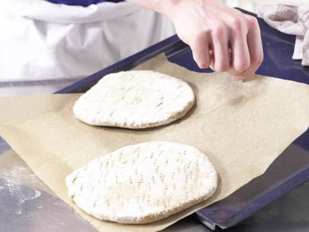 Pizza mit grünem Spargel Zubereitung Schritt 8 Pizza mit grünem Spargel Zubereitung Schritt 8