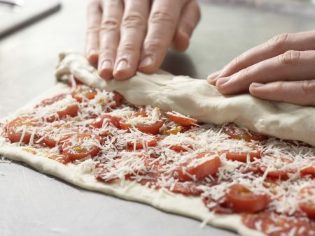 Pizzaschnecken Zubereitung Schritt 6 Pizzaschnecken Zubereitung Schritt 6