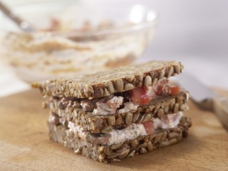 Ricotta-Tomaten-Sandwich Zubereitung Schritt 3 Ricotta-Tomaten-Sandwich Zubereitung Schritt 3