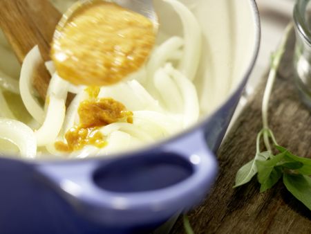 Rinder-Curry Zubereitung Schritt 2 Rinder-Curry Zubereitung Schritt 2