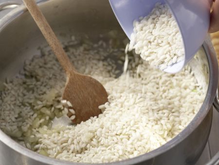 Risotto mit Frischkäse Zubereitung Schritt 3 Risotto mit Frischkäse Zubereitung Schritt 3