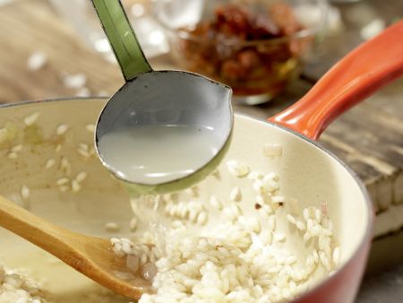Risotto mit Tintenfisch Zubereitung Schritt 7 Risotto mit Tintenfisch Zubereitung Schritt 7
