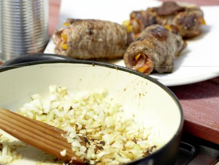 Rouladen auf marokkanische Art Zubereitung Schritt 10 Rouladen auf marokkanische Art Zubereitung Schritt 10