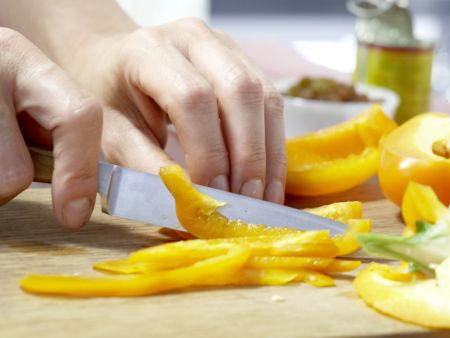 Rouladen auf marokkanische Art Zubereitung Schritt 2 Rouladen auf marokkanische Art Zubereitung Schritt 2