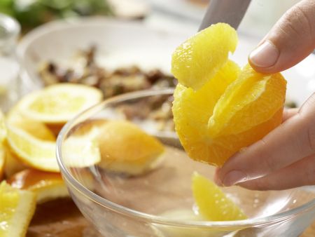 Salat mit Karamellnüssen Zubereitung Schritt 5 Salat mit Karamellnüssen Zubereitung Schritt 5